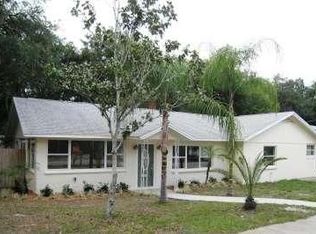 823 S Clayton St, Mount Dora, FL 32757