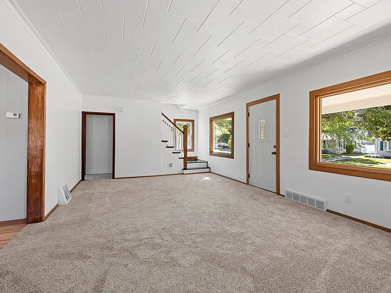 749 Appleton Rd — Photo 12