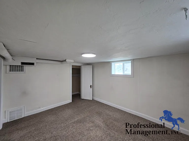 108 Alderson Ave — Photo 7