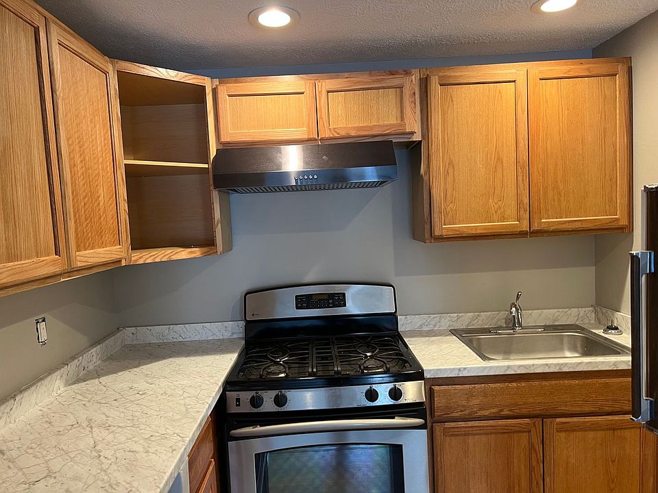 1st image of 521 E Warrington Ave APT 4
