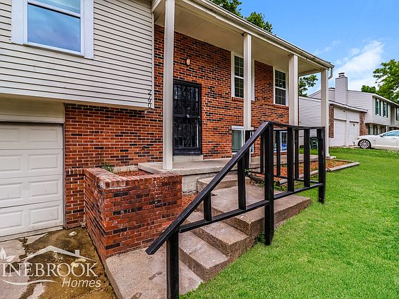 2nd image of 2790 Baywood Dr