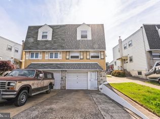 2815 Chase Rd, Philadelphia, PA 19152