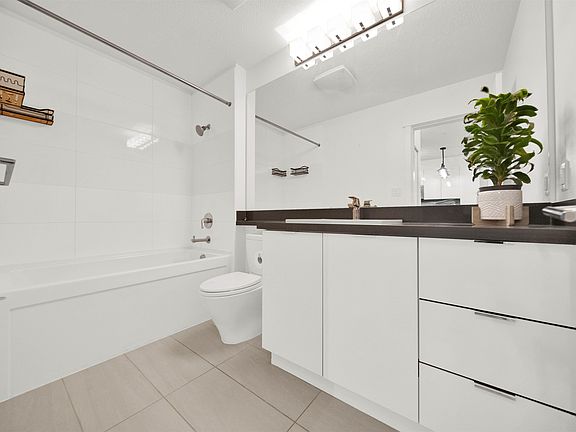 5th image of 15168 33rd Ave #211