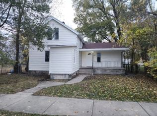 818 N Rosewood Ave, Kankakee, IL 60901