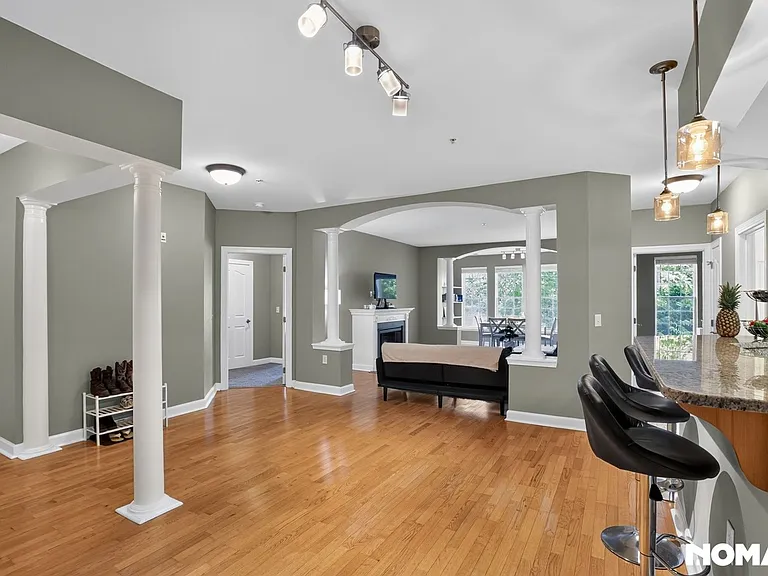 100 Edelen Station Pl #204 — Photo 8