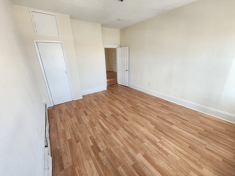 1 Wayne Ave #3 — Photo 7