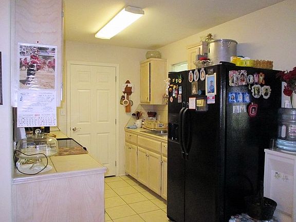 2nd image of 406 Beech Ave