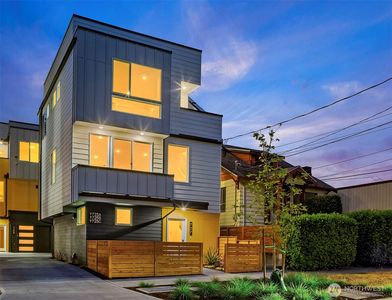 725 18th Avenue #A, Seattle, WA, 98122
