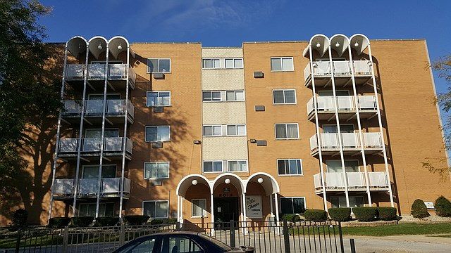 1st image of 8016 S Hoyne Ave #5