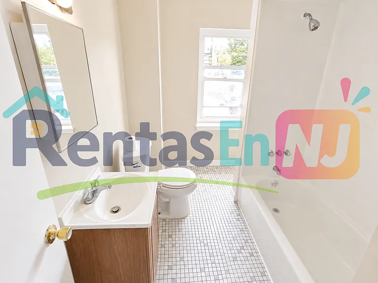 341 Myrtle Ave #2L — Photo 5