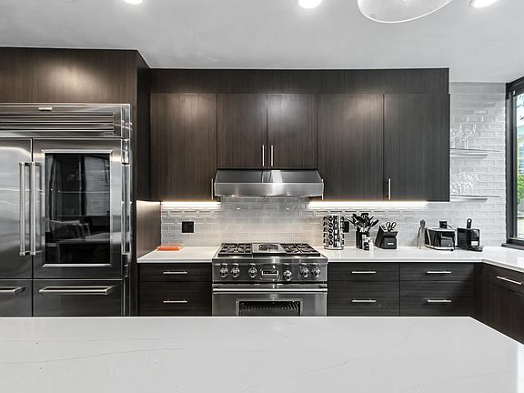 2nd image of 211 S Henry St #201