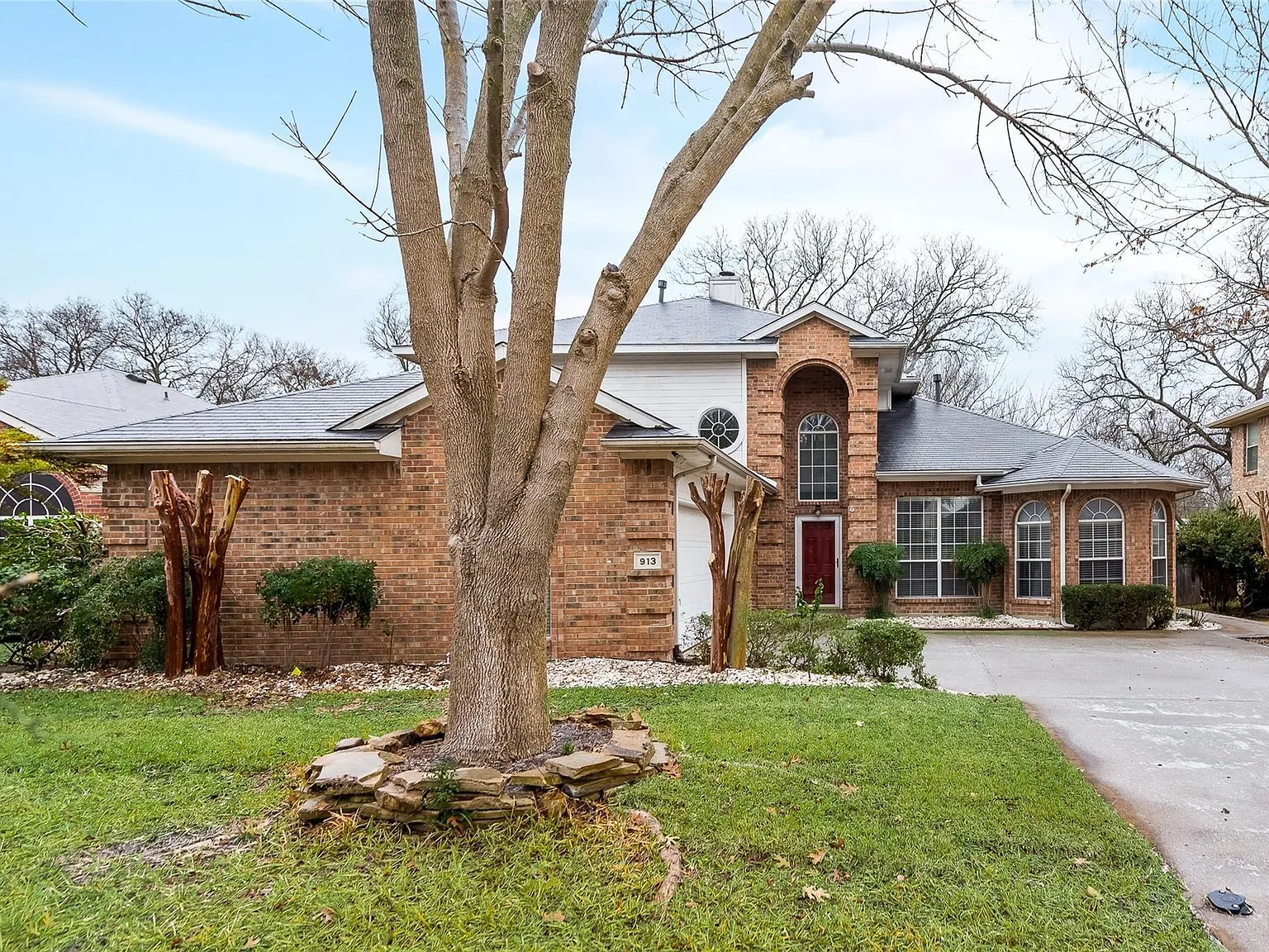 4 bed, 2795 sqft, $2,650 — Photo 2