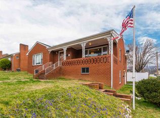 700 Florence Ave, Waynesboro, VA 22980