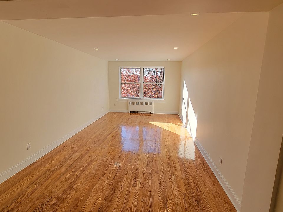 1st image of 3335 76th St APT 5H