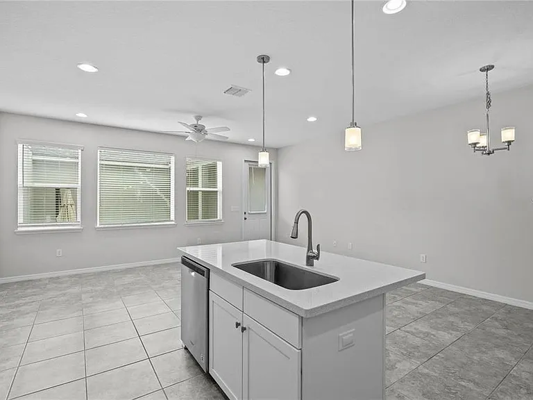 8061 Glenlloyd Ave — Photo 8
