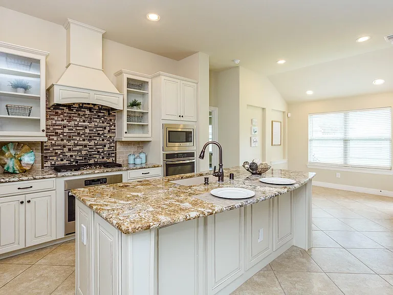 6122 Garden Lakes Ln — Photo 6