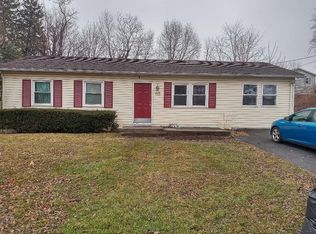65 Hawthorne Ave, Martinsburg, WV
