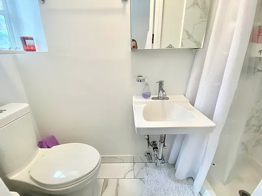 Rented by J PRESTON AND ASSOCIATES INC | media 9