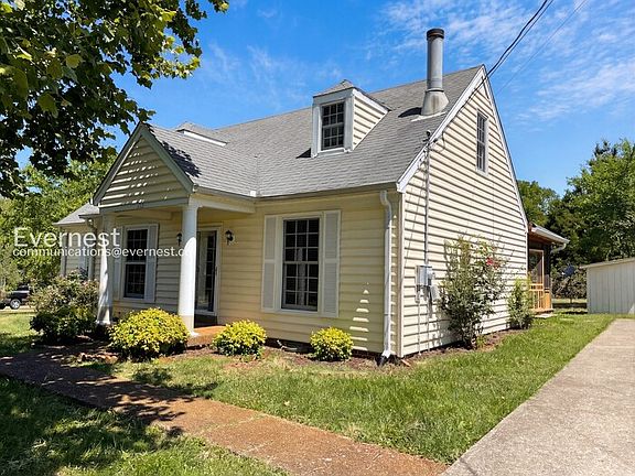 2nd image of 1203 Countryside Rd