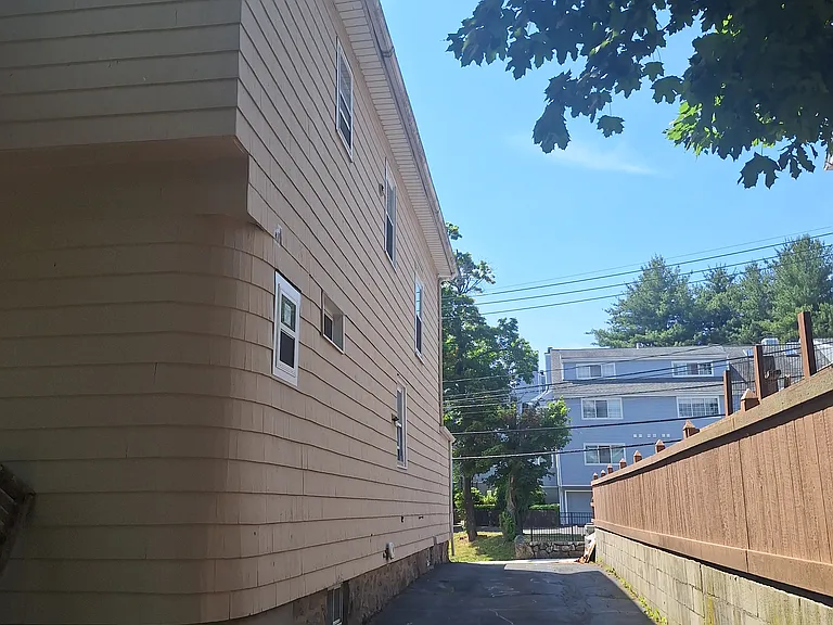 3 Spring Hill Ave #1 — Photo 15