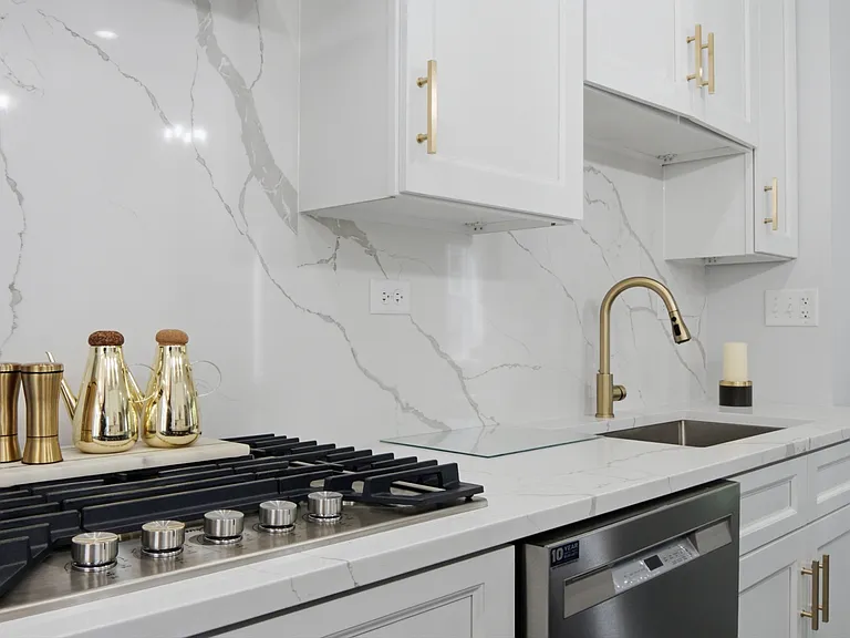 130 Waterbury Cir — Photo 17
