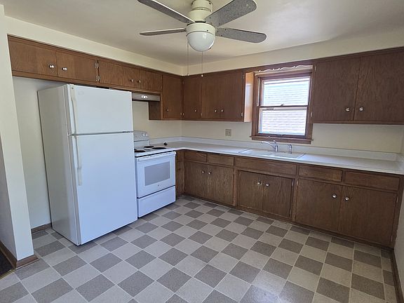 3rd image of 2437 S 69th St