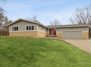 1525 NW 78th St, Clive, IA 50325