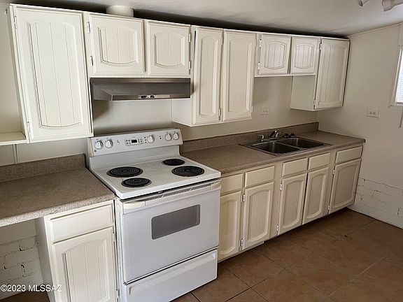 2nd image of 514 W District St
