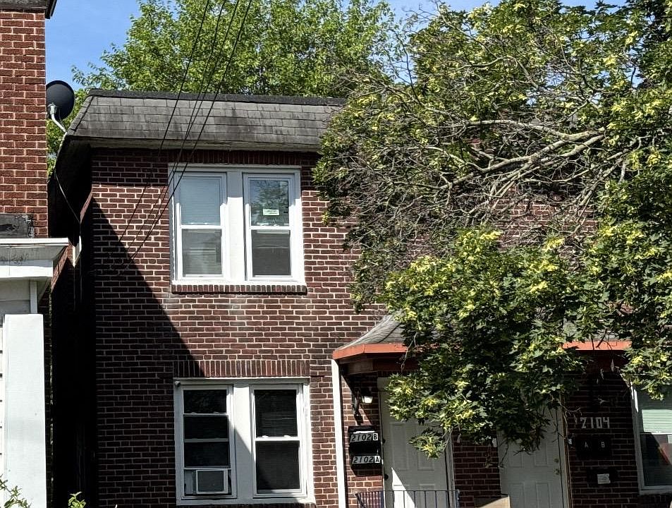 1st image of 2102 Madison St