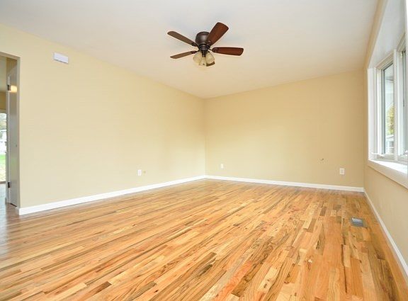 3rd image of 1298 Mary Ct