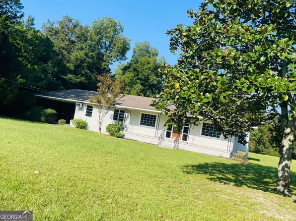 422 S Rushing St, Glennville, GA 30427