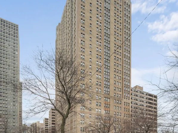 5000 S East End Ave APT 10D, Chicago, IL 60615