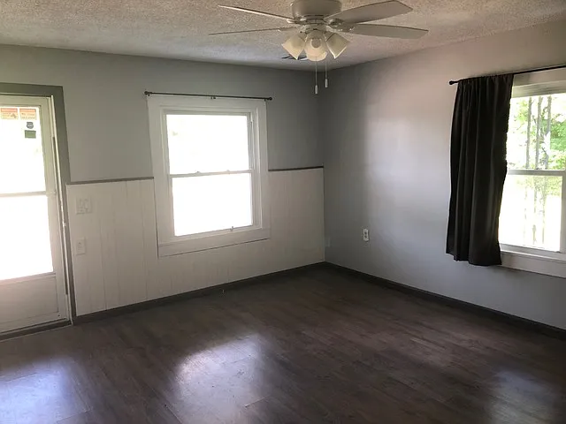 2 bed, 828 sqft, $1,600 — Photo 4