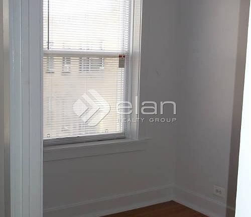 5th image of 7600 N Greenview Ave APT 317