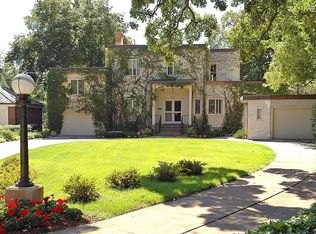 8 Crocus Hl, Saint Paul, MN 55102