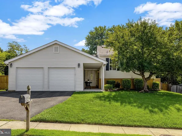 254 E Juniper Ave, Sterling, VA 20164