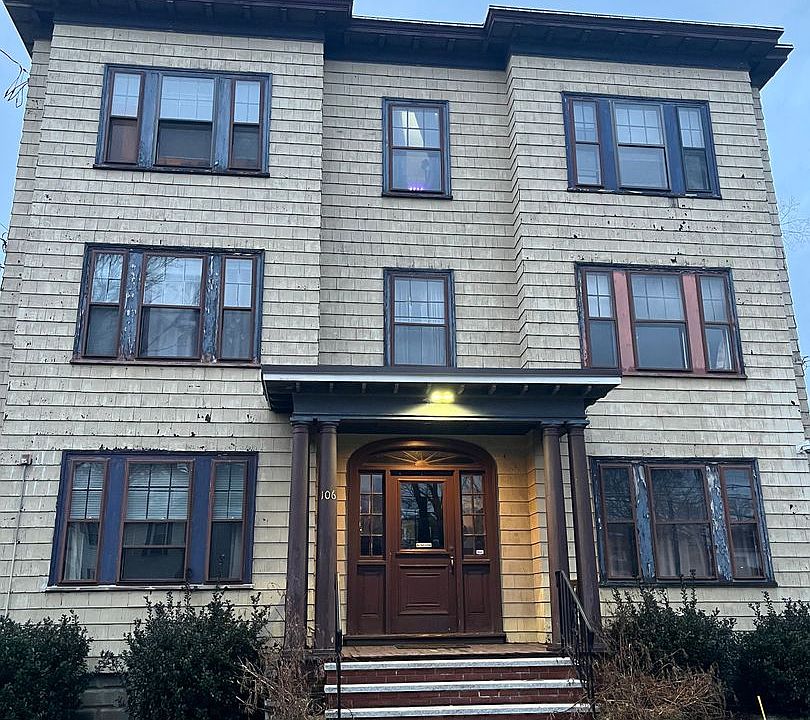 1st image of 106 Kenoza Ave APT 2