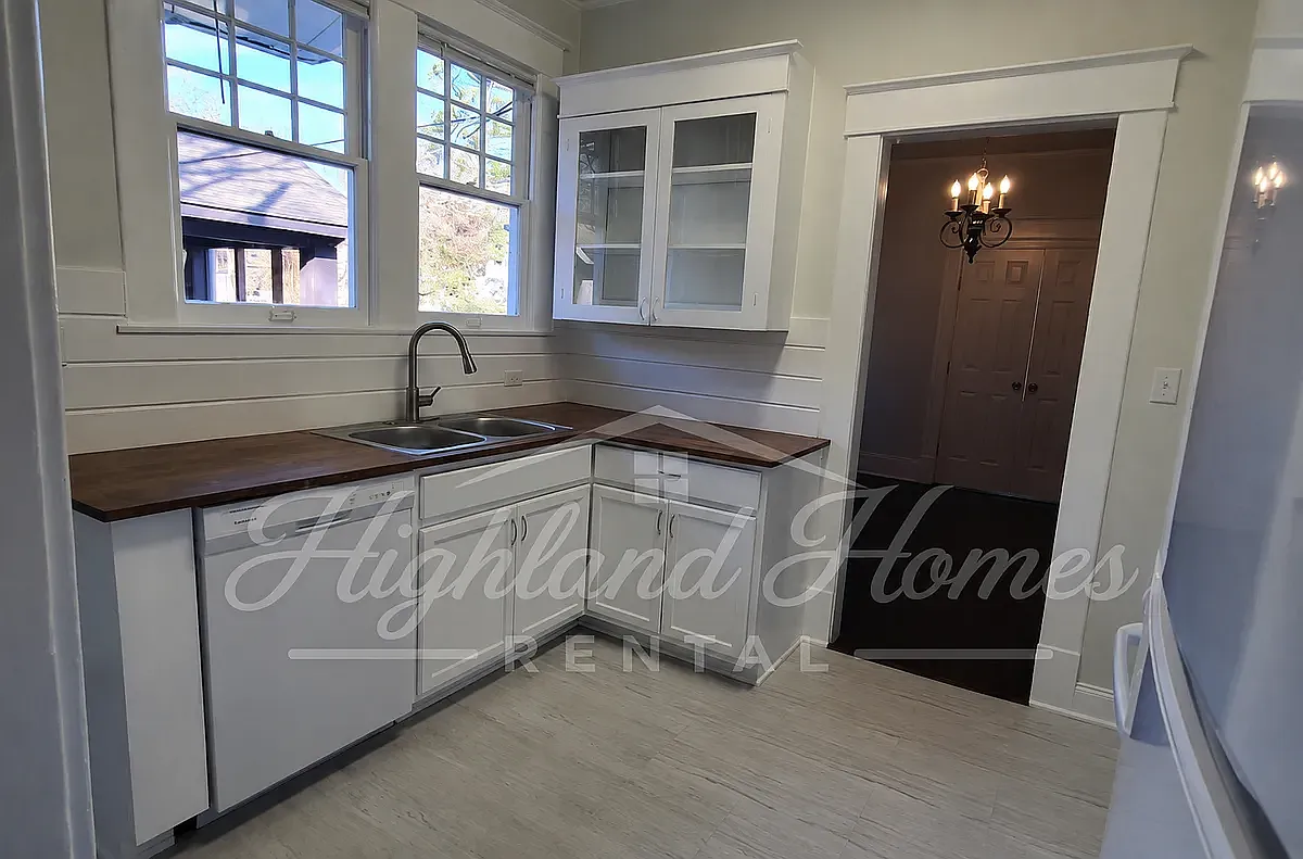 515 Boulevard St — Photo 4
