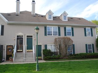 1019 Cumberland Ct, Mahwah, NJ 07430