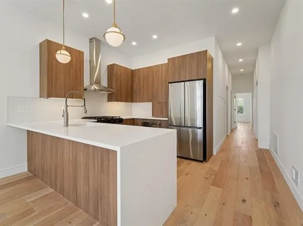 90 East 27th Street image 10 of 43