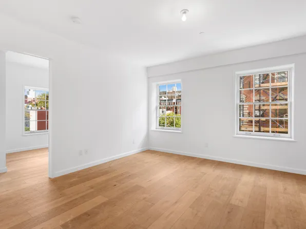 51 Mac Dougal St #4F, New York, NY 10012