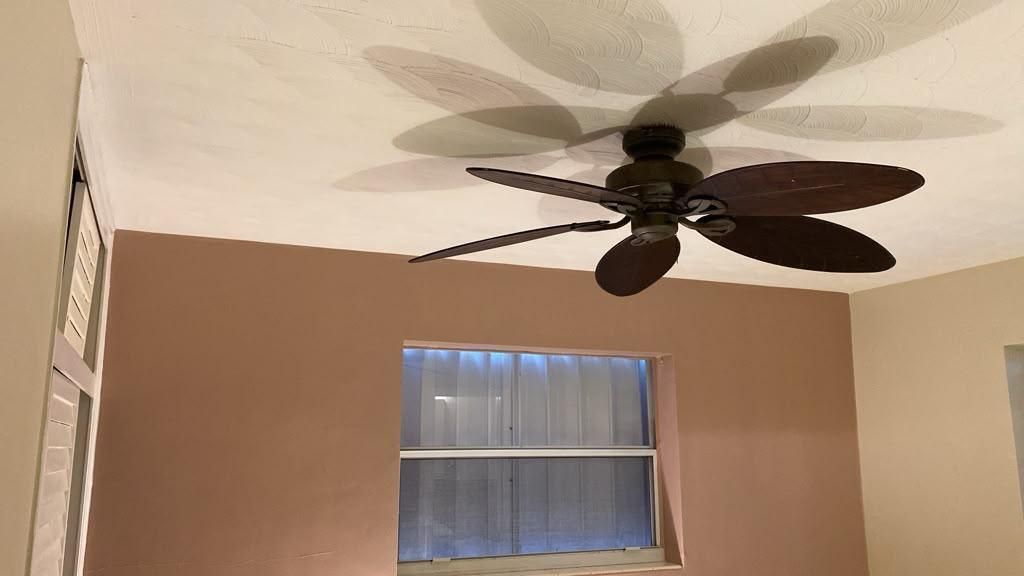 1630 NE 34TH Street, photo 3