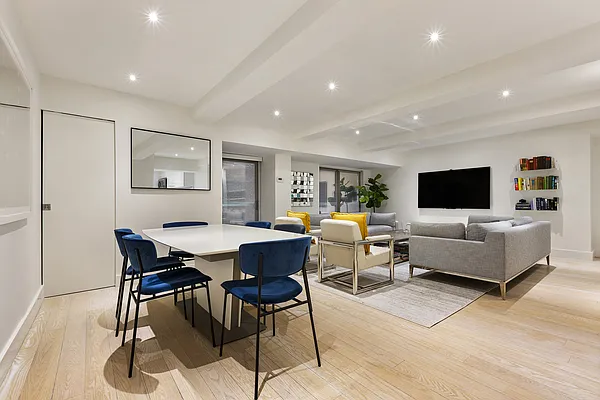 Sold by Compass | media 1