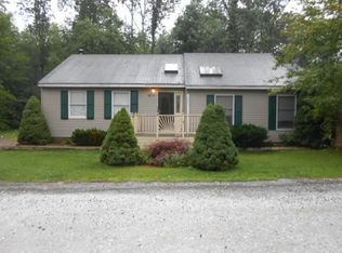 6 Sycamore Ln, West Milford, NJ 07421