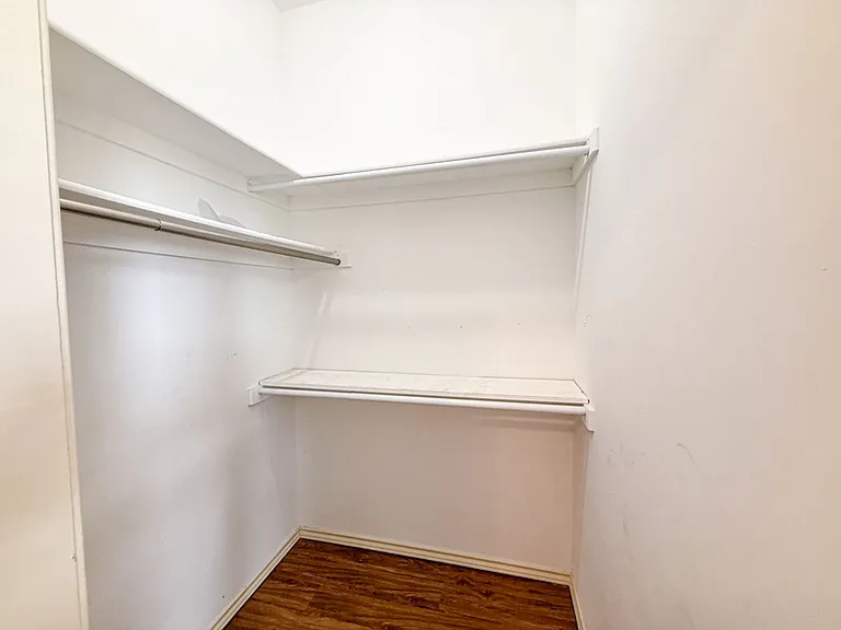 8902 Bayshore Ln — Photo 17