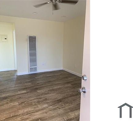 3rd image of 1020 W 108th St APT 3
