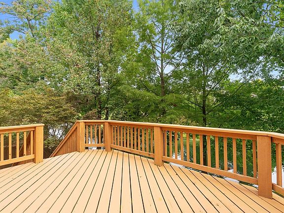 3rd image of 1105 Barrath Place Ct