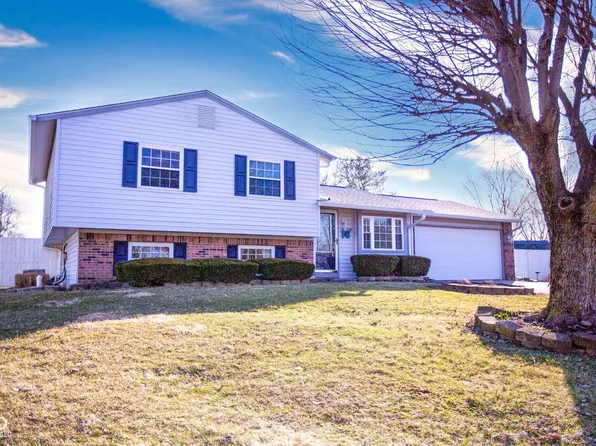 535 Butterfly Cir, Greenwood, IN 46142