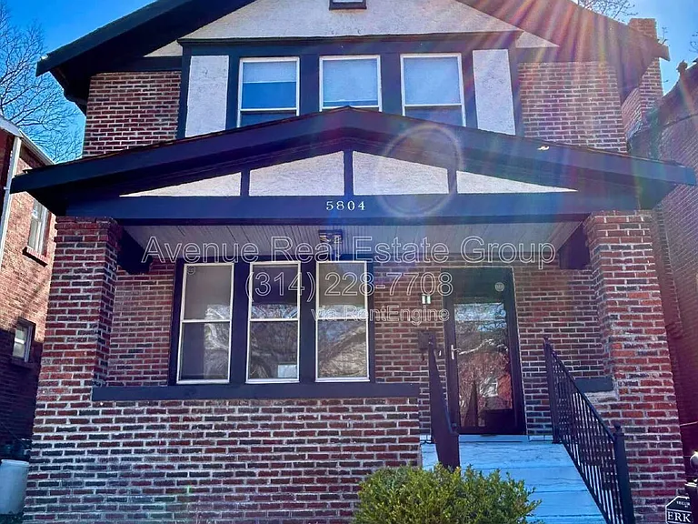 5804 Pershing Ave — Photo 1