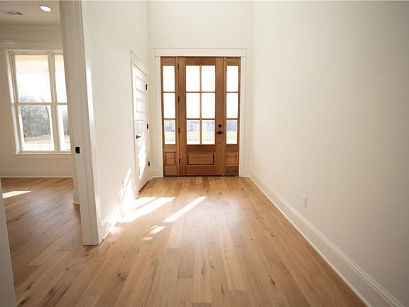 5th image of 3312 Buck Ave